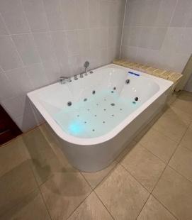Гидромассажная ванна Frank F152L левая